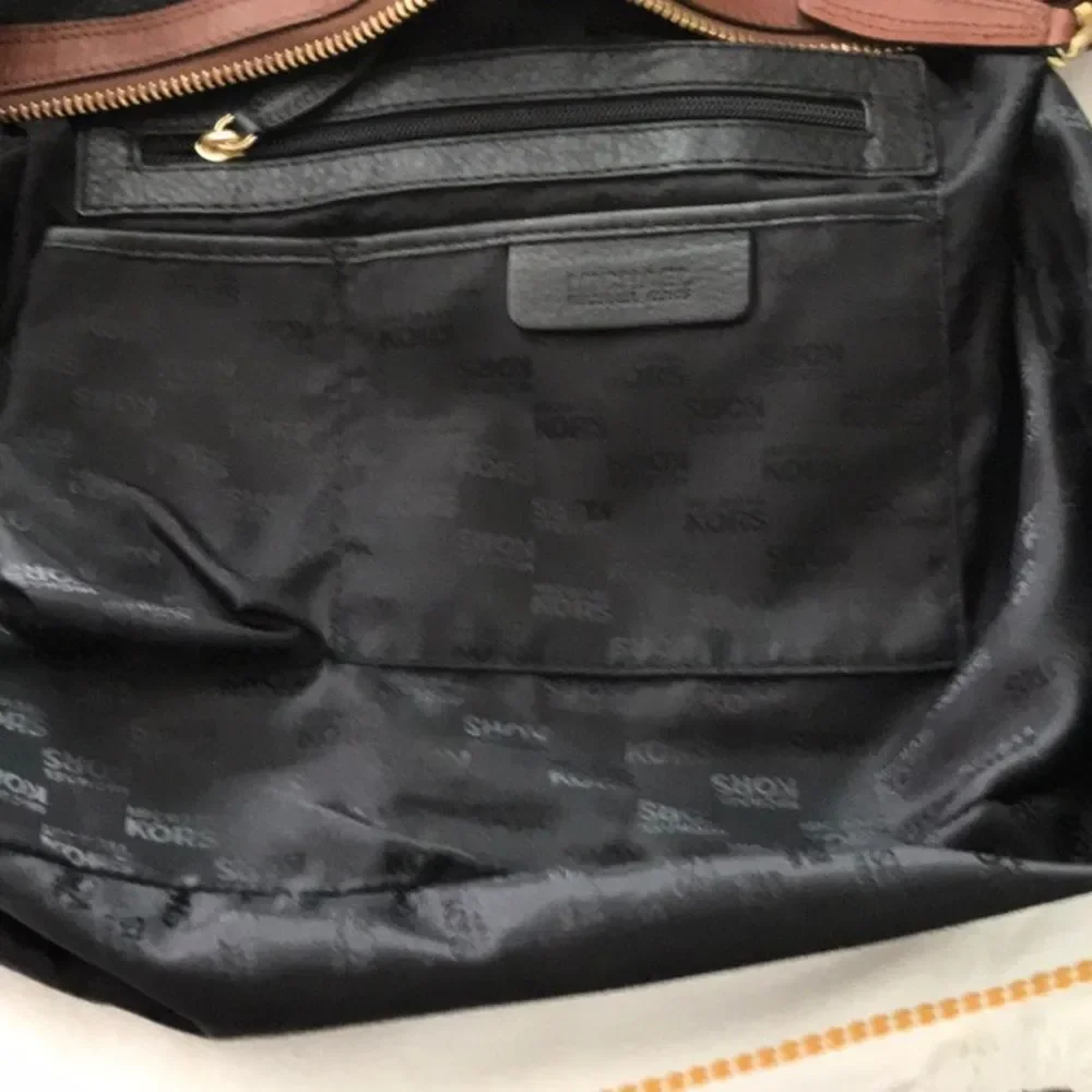 Michael Kors black & brown Leather handbag. - Picture 5 of 16